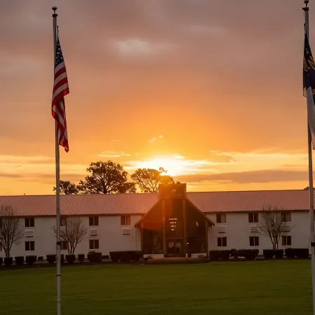 Carolina Pine Inn Near Southern Pines-Pinehurst