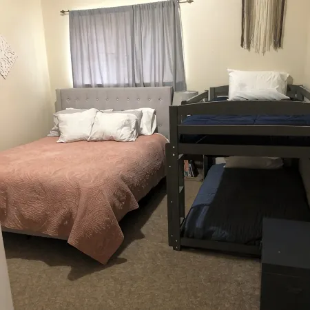 Cozy 4-bedroom house in Pocatello that will fit your stay!