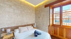 Triana Rooms EH