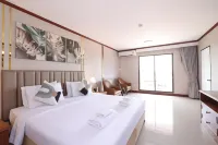 Pinehurst Golf Club and Hotel - Balkon