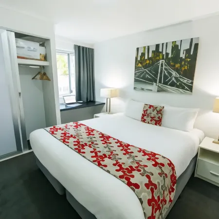 The Miro Apartments Отели рядом с достопримечательностью «Комплекс исполнительских искусств Квинсленда»