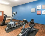 Comfort Suites - Gym