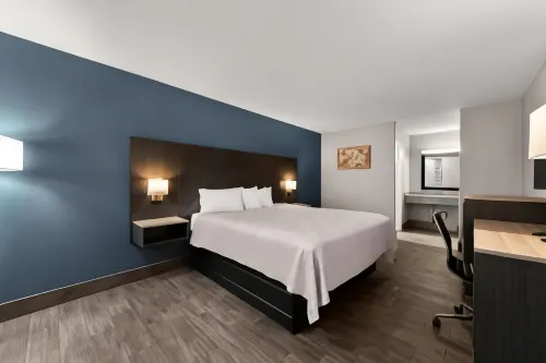 Econo Lodge Inn & Suites - Desayuno