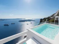 Aqua Luxury Suites by Estia Hotels in Roda