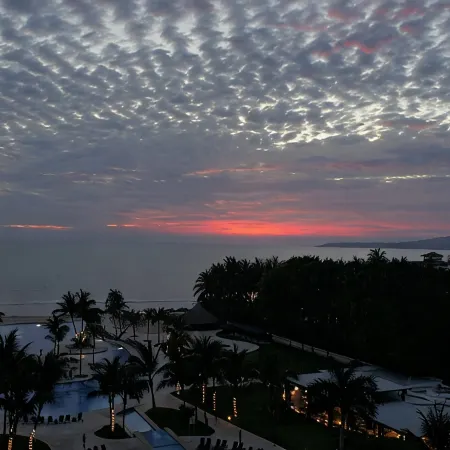 Beachfront Luxury Condo! Casa Sirenita