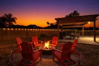 Casa Aaron, Large Pool, Game Room, Spacious Backyard with Palm Trees, 3 Bedrooms - 수영장