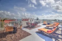 Book Any Day of the Week! Elevator~Tiki Bar~Boat Slip! Moon Deck/Pool~Gulf Front