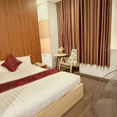 Phi Long Hotel Отели рядом с достопримечательностью «Городской плаж»