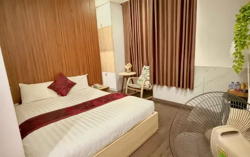 Phi Long Hotel - Park Yeri