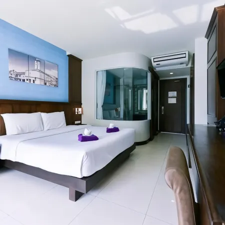 Supicha Pool Access Hotel Отели рядом с достопримечательностью «Ват Сапум Таммарам»