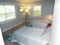 Large family home just a short walk from the BEACH! - 2-Sterne