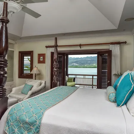 Beach Front Villa W/Pool/Staff, in Gated Community W/Tennis/Gym