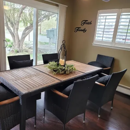 Mountain View Lodging 2 Blocks Historic DT Cody3 Bedrooms 4 Beds + a Bonus Den