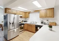 Beautiful, Open, Light Filled Home Close to University of Oregon Campus. - Bungalows