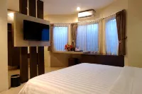 Alexander Hotel Tegal - Parkering