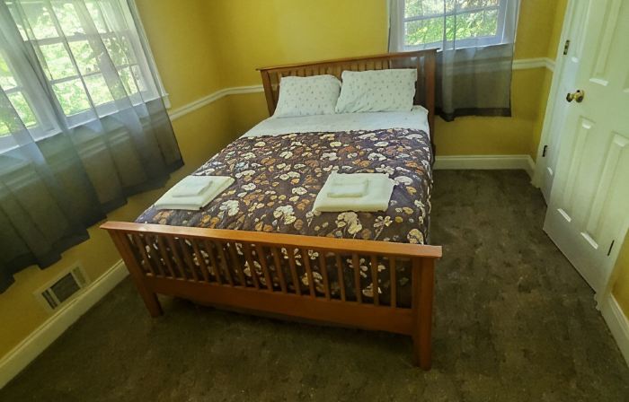 Specious and Cozy Ranch home  with moonlight windows  near Stone Mountain Park