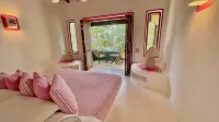 Exclusive Villa with Private Beach and Beautiful  Views to the Pacific Ocean