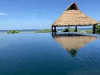 Escape to Paradise, Minimalist 4-BR Beachfront: 300 Mbps with amazing views - Wifi