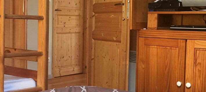 Duplex chalet 85 m2 3 bedrooms and mezzanine with lake view Ξενοδοχεία στην πόλη Gerardmer