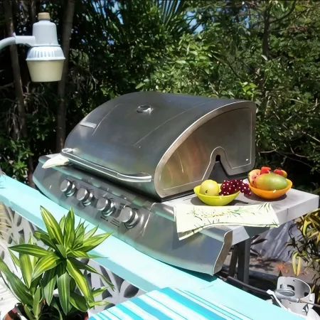 Open 3 BR 2 Bath Home with Private Pool, Wi-Fi, 5 Minutes to Cable Beach