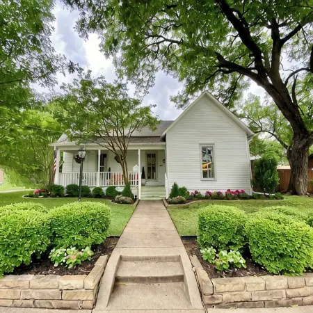 1883 Boutique Bungalow