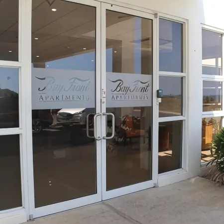 Bayfront Budget Friendly 2 Bedrooms and 2 Bathrooms Apt in Gated Community