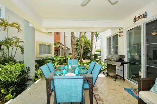 Playa Turquesa K-101- Premier Beachfront Ocean/Garden View 100mbps Wifi - 3 stjerner