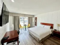 August Jack Inn Hotels in Squamish