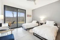 Stowe Hollow | Mountain Views, Fire Pit & BBQ - 4성급