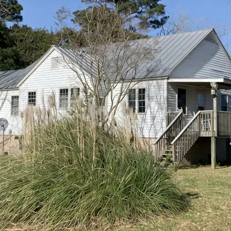 Coffee Creek Cottage: A tranquil, waterfront escape minutes from Oriental, NC