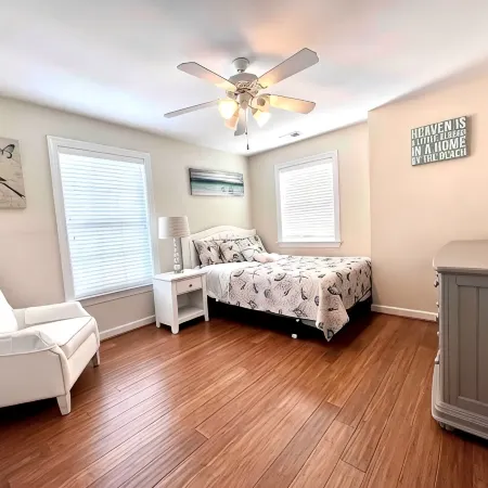 2 min walk to the beach! Gorgeous and spacious home perfect for a group!