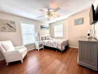 2 min walk to the beach! Gorgeous and spacious home perfect for a group! - Jacuzzi