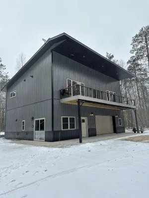 Big Chip Outdoors - 4 bedroom house with WiFi & AC in Heart of Chippewa Flowage - Wifi