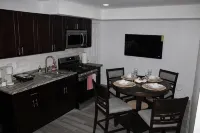 Charming 2-bedroom apartment in fabulous West New York with WiFi, AC - キッチン