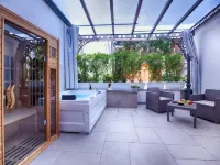Villa Elisio Hotel & Spa Hotels near Ospedale Monaldi
