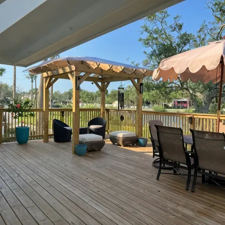 Lake front cottage in St. Augustine