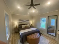 5-bedroom relaxing vacation home just 12 minutes to Grand Park and Six Pence - 4-Star