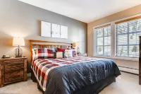 New Listing Steps from the lifts, Multiple Hot tubs/Play Pool - ジム