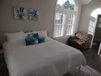 A quiet retreat and perfect for your getaway to the Outer Banks! - Homestays