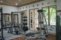 Kayu Arum Resort - Gym