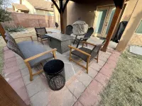Spacious 4-bedroom house in charming Carlsbad with WiFi and AC - Homestays
