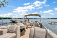 Waterfront lake cottage on gorgeous Clark Lake in Jackson! 4 bedrooms, sleeps 10 - Bintang 3