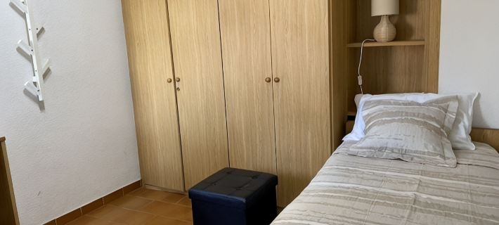 Ideally Located 3-Room Apartment with Air Conditioning and Parking. Hotéis em Roses