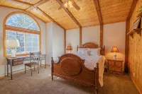 Valley View Cabin,Lake view, 6 bedrooms, Hot tub, walk distance to village - Wifi
