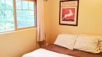 Awesome Fully Furnished Ski Chalet for 6 is Close to Slopes! - Chalets