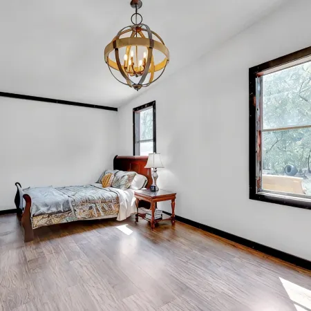 country living in a city. very close to DFW airport. in the heart of town