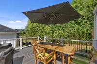 Private Beach House Retreat near Newport - Kitchens