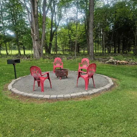 Cozy Log Cabin Near Cooperstown Dreams Park and All- Star Village
