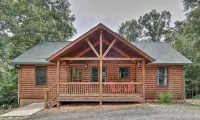 Cozy Cabin at a Mountain Resort 4 Mi to Downtown! - Feriehus