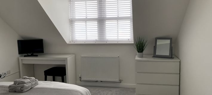 2 Bed Apartment The Priory - Panoramic Sea View Hotels in Shanklin